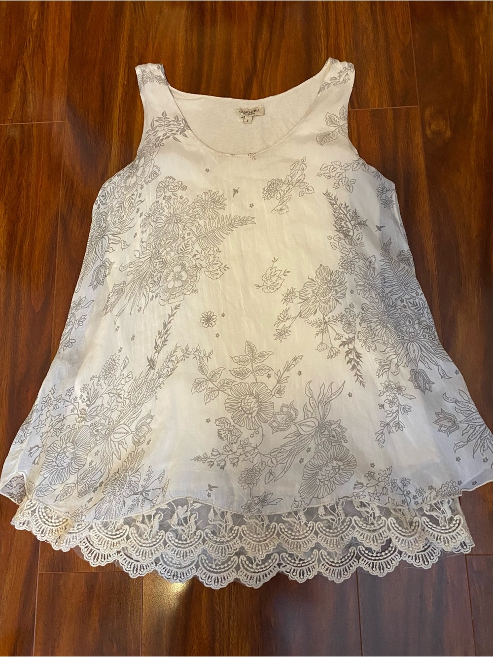 Via Signoria Made in Italy Silk sheer Floral Lace Hem Sleeveless Top - Cream - Picture 8 of 11